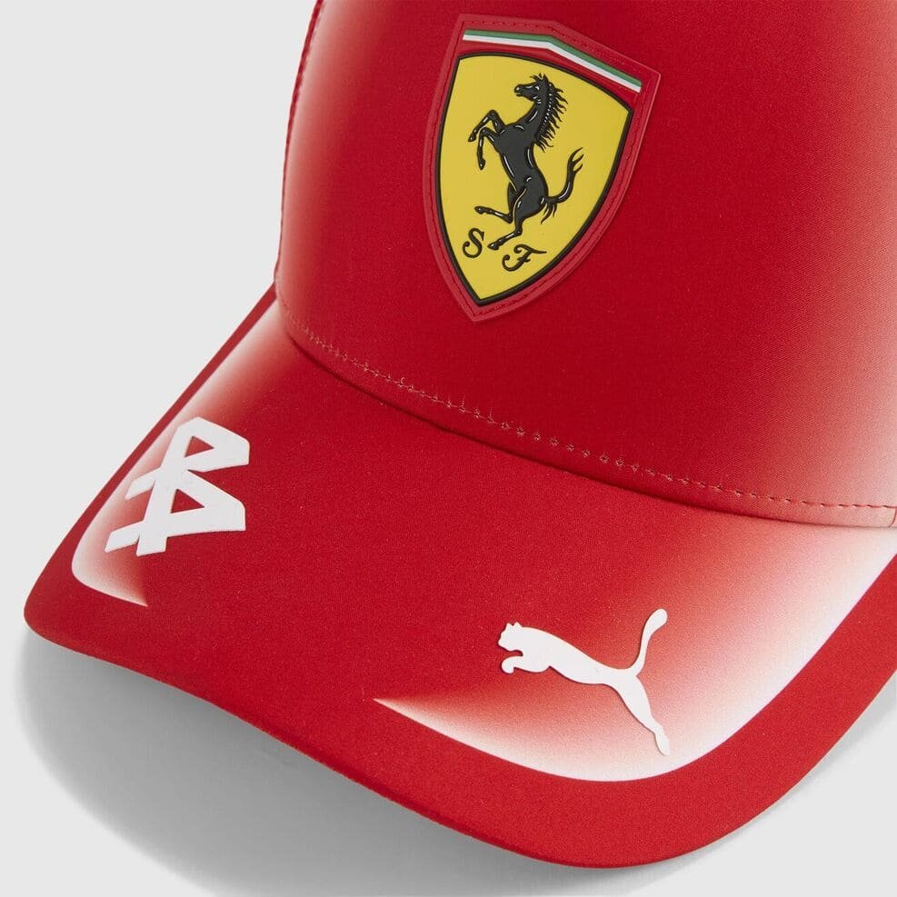 GORRA FERRARI LEWIS HAMILTON 2026 - Imagen 3